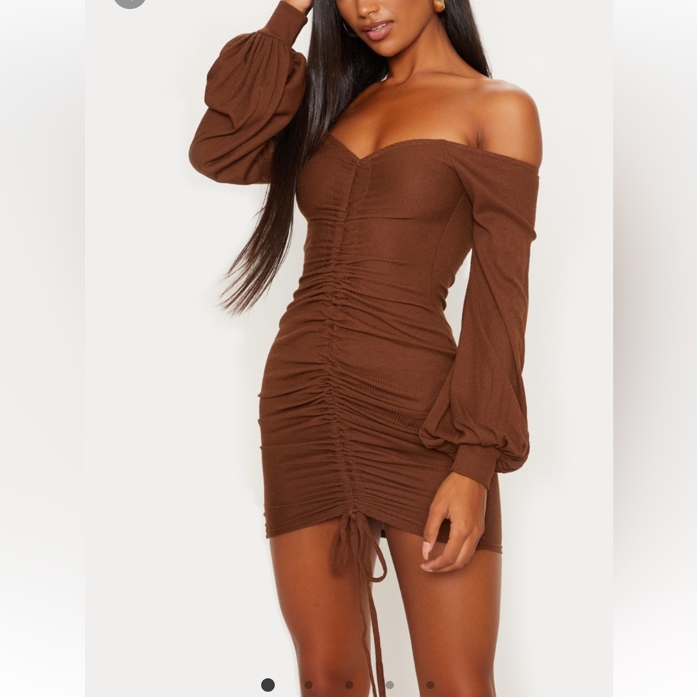 Brown off the shoulder ribbed body con dress